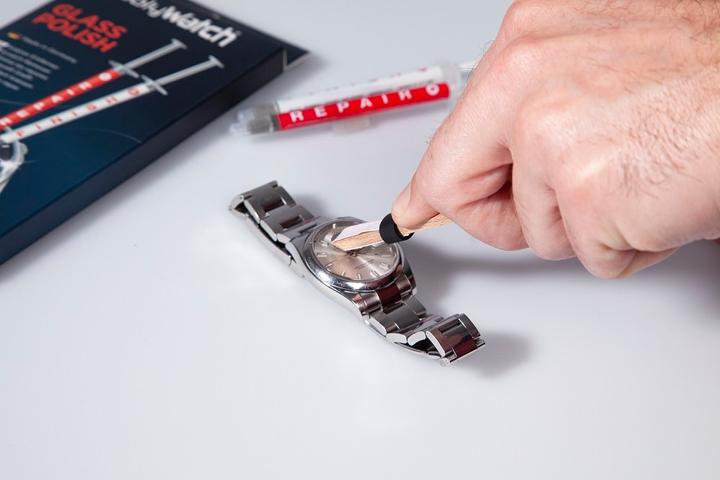 Actual product image Poly Watch Glass Polish