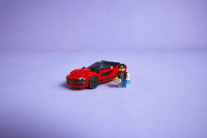 Actual product image LEGO Roter Sportwagen (60448, LEGO City)