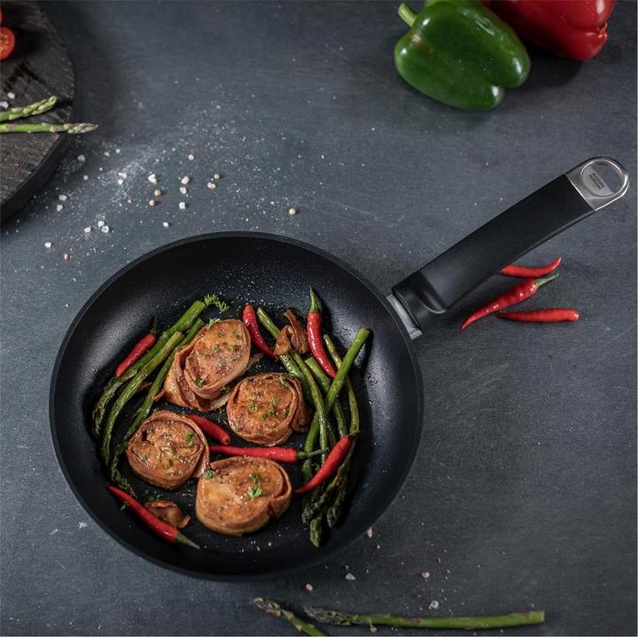 Actual product image Kuhn Rikon Titanio Star (20 cm, Frying pan, Aluminium)