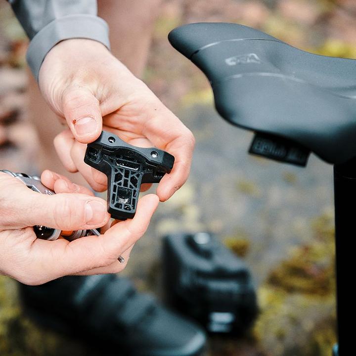 Actual product image Fidlock PINCLIP Saddle Base