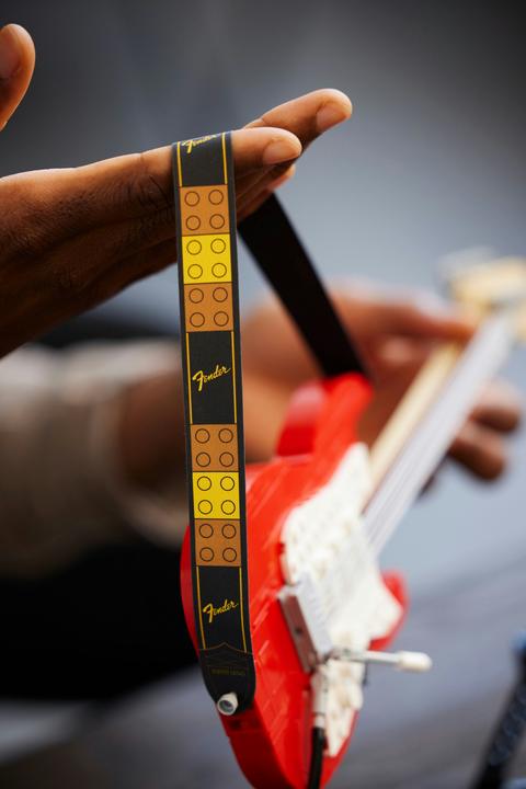 Produktbild LEGO Fender Stratocaster (21329, LEGO Ideas, LEGO Seltene Sets)