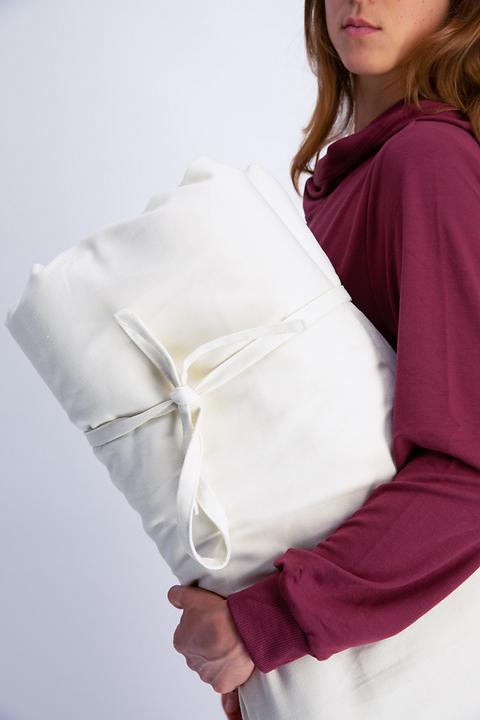 Actual product image Prolana Meditation Pad Zabuton (with straps)