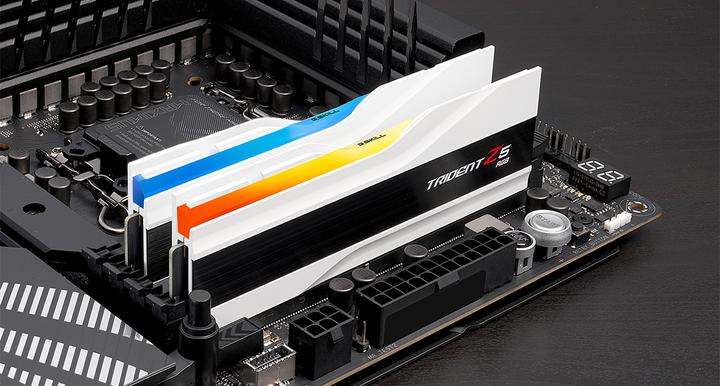 Image du produit G.Skill Trident Z5 RGB (2 x 16GB, 6400 MHz, RAM DDR5, DIMM)