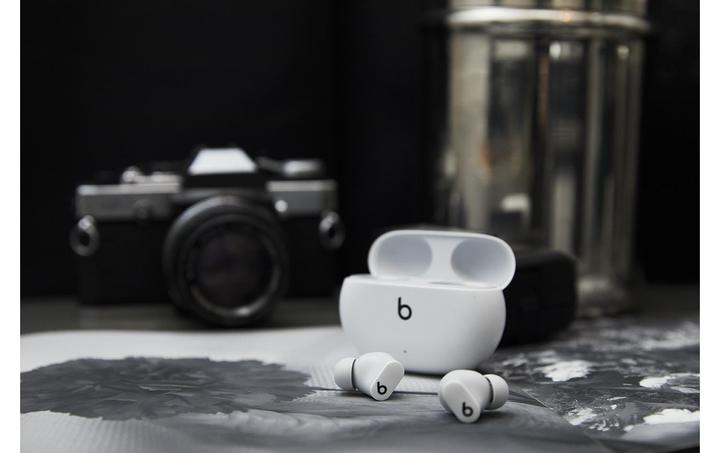Image du produit Beats Studio Buds (ANC, 24 h, Sans fil)