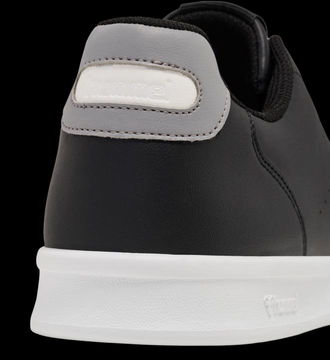 Actual product image hummel Court Line (40)