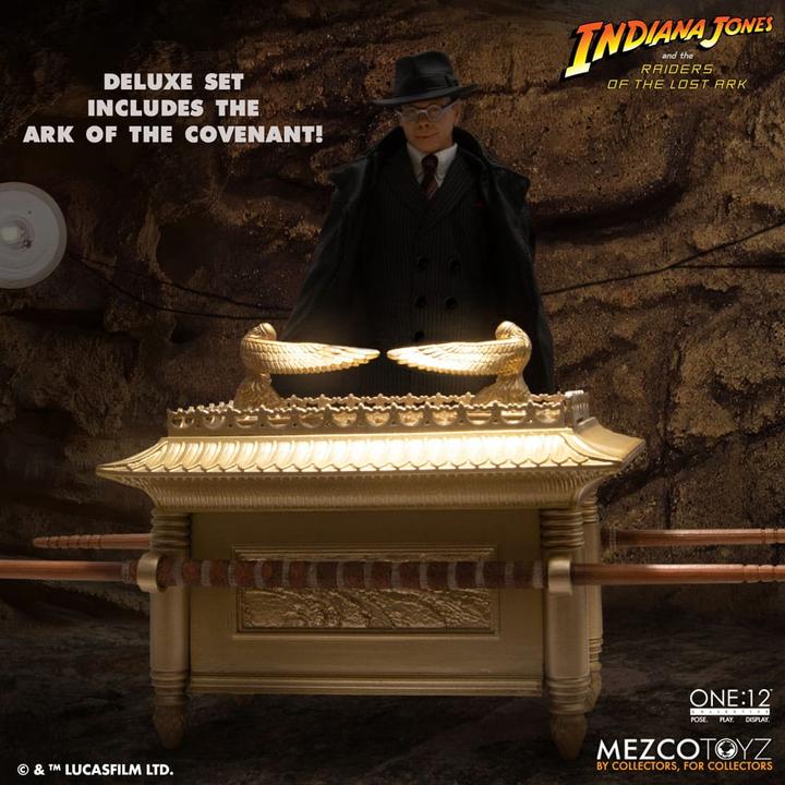 Actual product image Mezco Toys Indiana Jones Action Figure 1/12 Major Toht and Ark of the Covenant Deluxe Boxed Set 16 cm