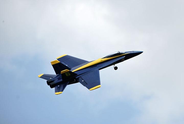 Actual product image Amewi F18 Blue Angels (Jet)