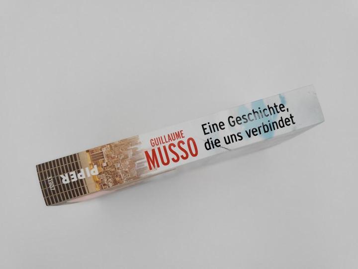Immagine prodotto Eine Geschichte, die uns verbindet (Tedesco, Guillaume Musso, Eliane Corno d'Avviaio, Bettina Runge, 2022)