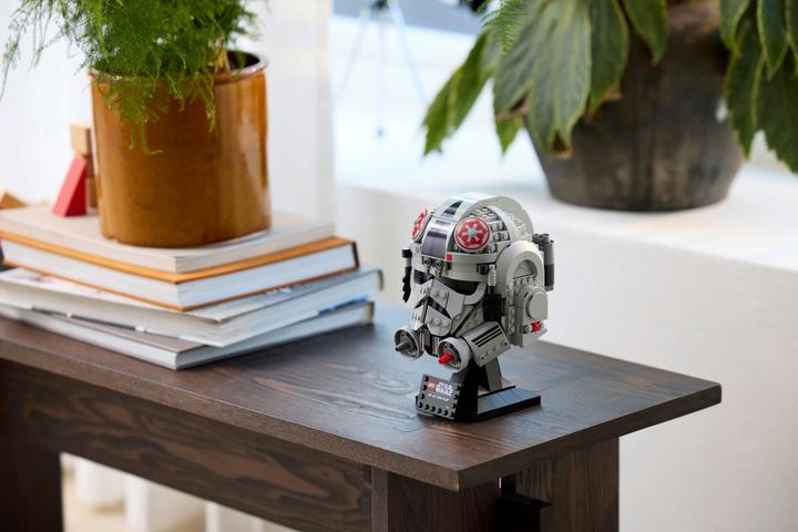Actual product image LEGO 75429 AT-AT Pilot Helm (75429, LEGO Star Wars)