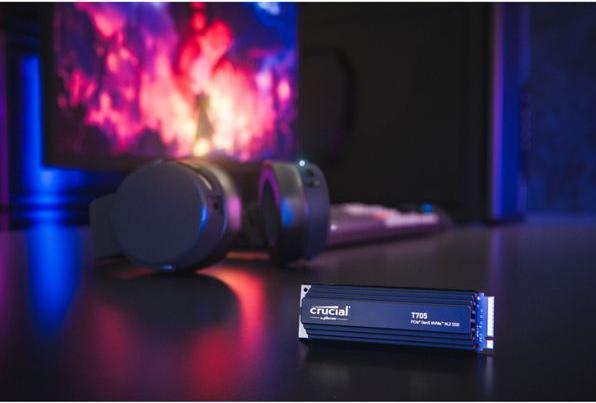Produktbild Crucial T705 mit Kühlkörper (1000 GB, M.2 2280)