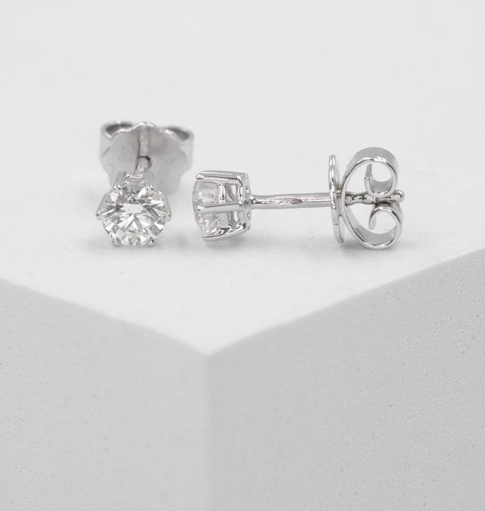 Actual product image Muau Stud earrings (White gold 750)