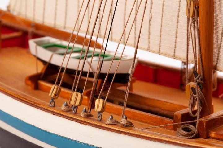 Actual product image Billing Boats LE MARTEGAOU - (428836)