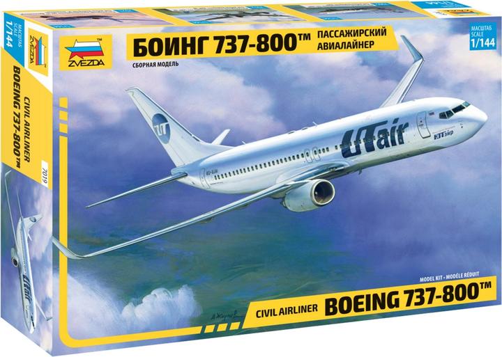 Actual product image Carson 1:144 Boeing 737-800