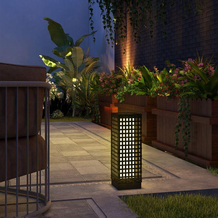 Produktbild Swisshandel24 Solarleuchte, Rattan Solarlampe, Wasserdichte Wegleuchte mit Lichtsensor, Automatische LED Gartenlam (15 lm, IP44)