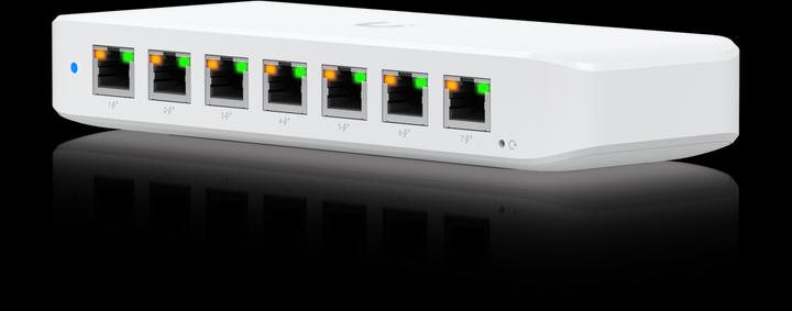 Ubiquiti Ultra 60W (8 Ports)