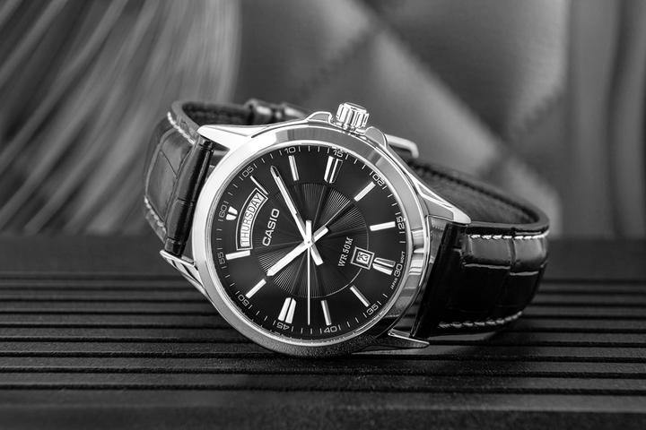 Produktbild Casio MTP-1381L-1A (Analoguhr, 46.60 mm)
