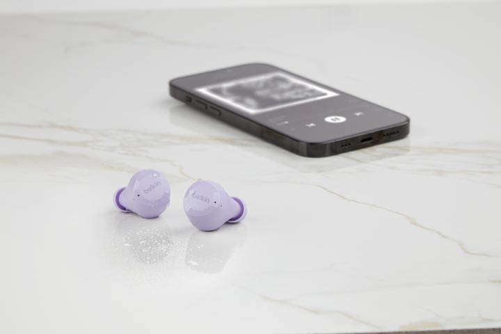 Produktbild Belkin wireless soundform bolt tws hellviolett (keine Geräuschunterdrückung, 38 h, Kabellos)