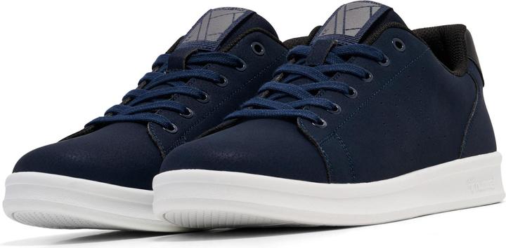 Actual product image hummel Court Line Wt (40)