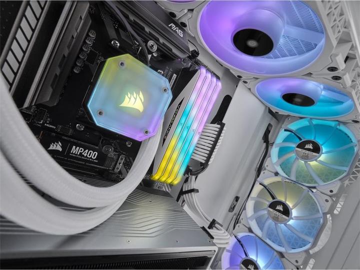Actual product image Corsair Vengeance RGB RT (4 x 8GB, 3600 MHz, DDR4-RAM, DIMM)