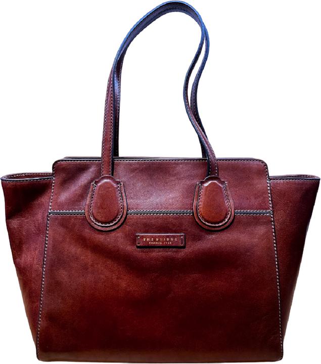 Immagine prodotto The Bridge Shopper vicino al ponte