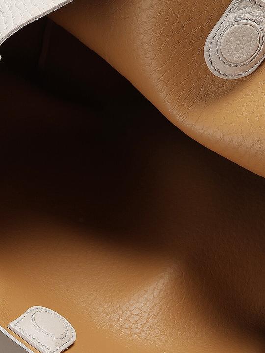 Actual product image Gianni Chiarini Hobo DUA