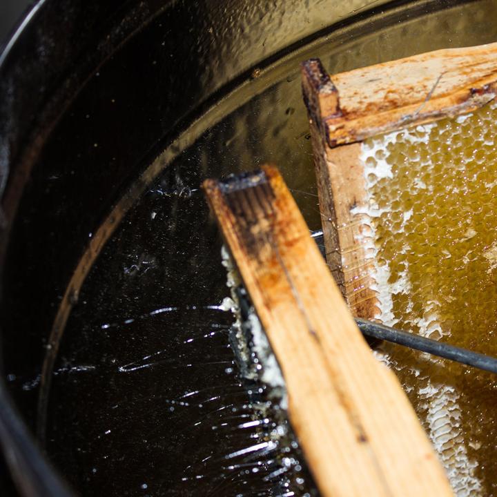 Actual product image Wiltec Manual honey extractor