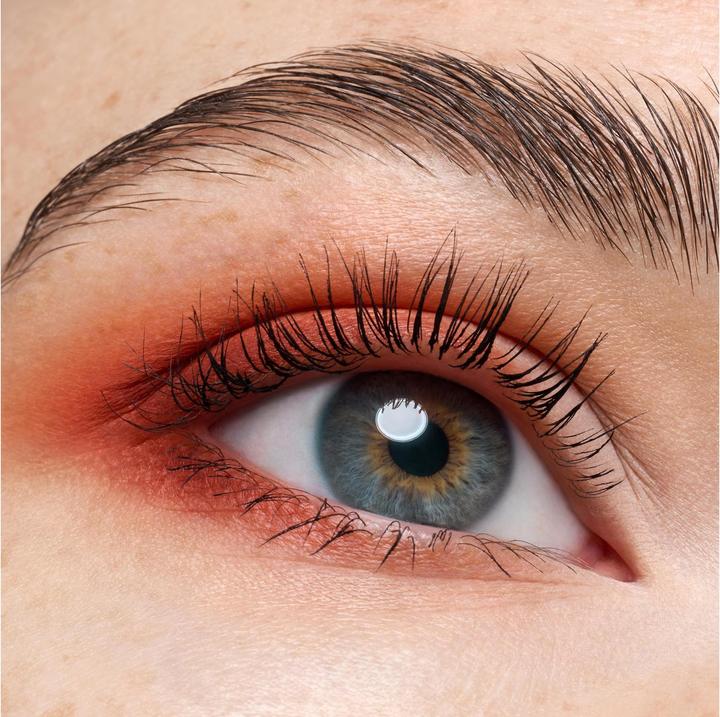 Actual product image Catrice Tiny Treasures Eyeshadow Palette (030 Everyday Essentials)