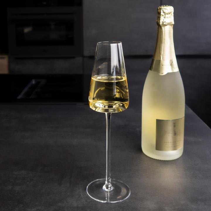 Immagine prodotto Intirilife Set di bicchieri da champagne 220ml (22 cl, 6 Occhiali, Bicchieri da champagne)