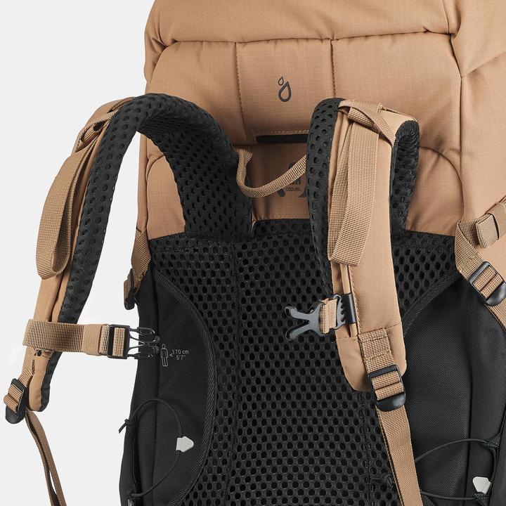 Actual product image Quechua MH500 40 (40 l)