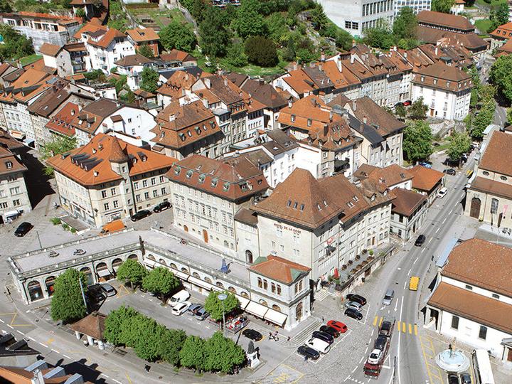 Produktbild Smartbox Entdecken Sie Freiburg: 1 charmante Nacht in einem Superior-Zimmer im Hôtel de la Rose (2 Pers.)