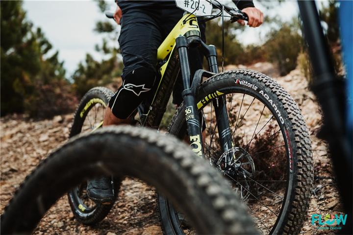 Actual product image Vittoria Agarro 27.5" Trail 4C G2.0 (27.5 x 2.60, 65-584)