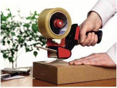 Produktbild tesa tesapack CLASSIC Handabroller für Paketbänder mit bis zu 50 mm Breite