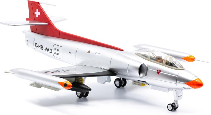 Ace FFA P-16 Jet X-HB-VAD mit Bewaffung
