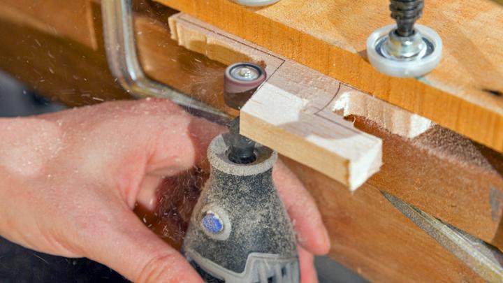Actual product image Dremel Sanding belt 13 mm, grit 60, with abrasive mandrel (60)