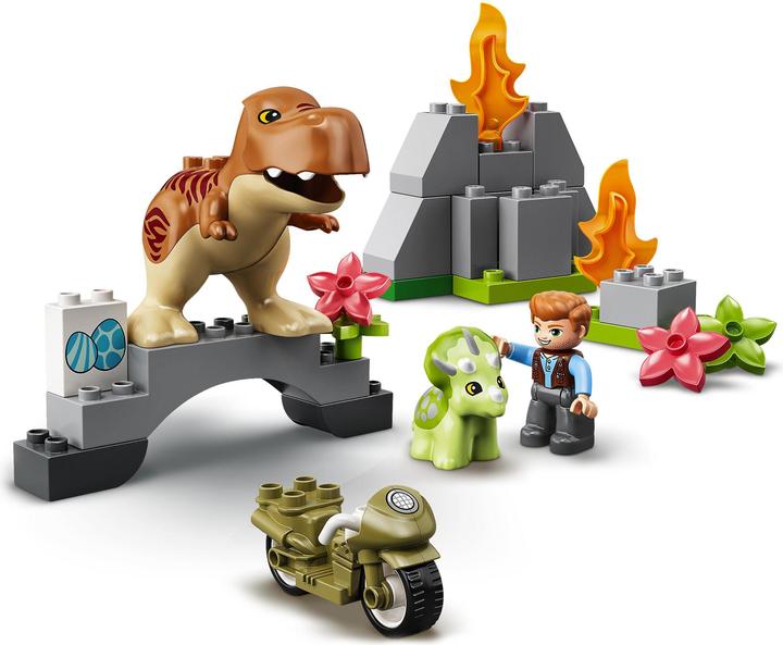 Actual product image LEGO Eruption of the T. Rex and Triceratops (10939)