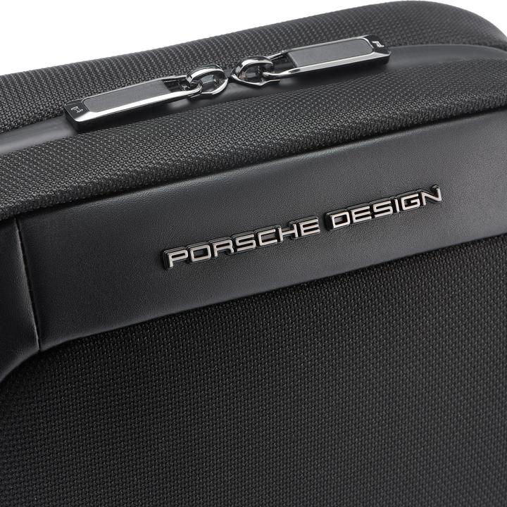 Actual product image Porsche Design PD Roadster Washbag (4 l)