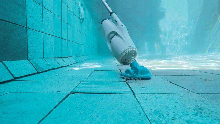 Produktbild Kokido Telsa 5 Rechargeable Pool & Spa Vacuum