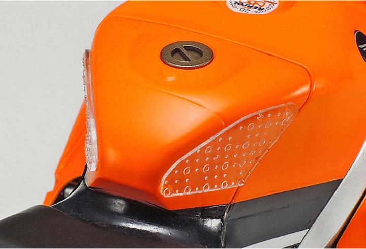 Actual product image Tamiya Repsol Honda RC213V 2014
