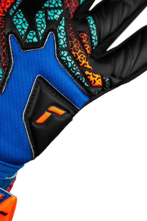 Actual product image Reusch Attract Infinity NC (8)