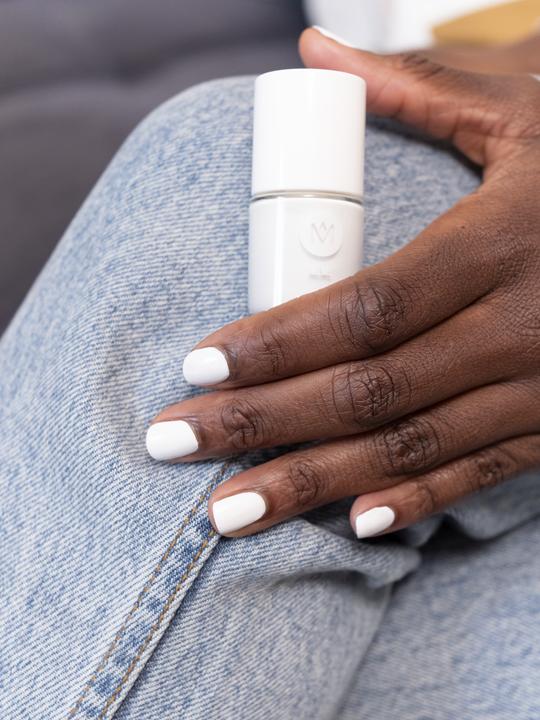 Produktbild Même Antioxidativer Nagellack (Weiss, Blanc, Gel-Effekt Nagellack)