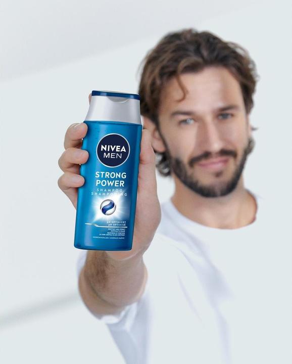 Actual product image Nivea Men Strong Power pH-Optimal (250 ml, Liquid shampoo)