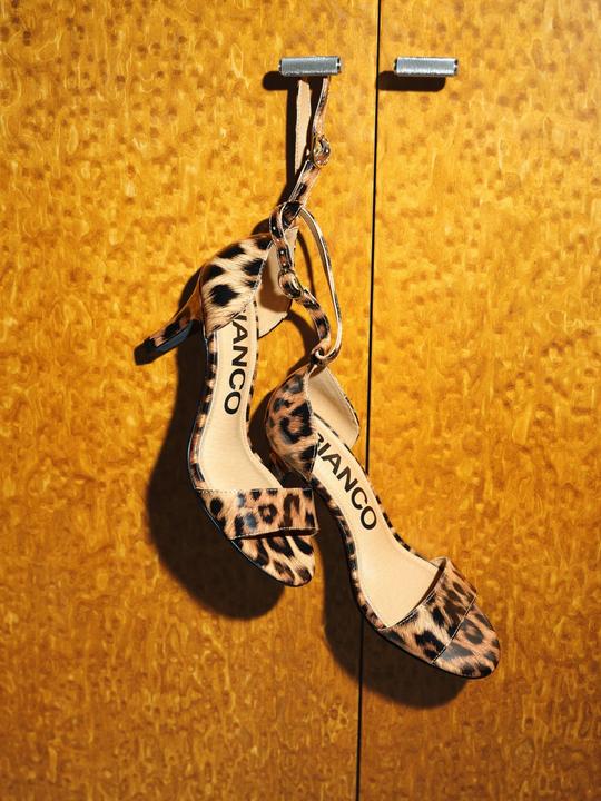 Produktbild Bianco BIAADORE Sandalen mit breiten Riemen (40)