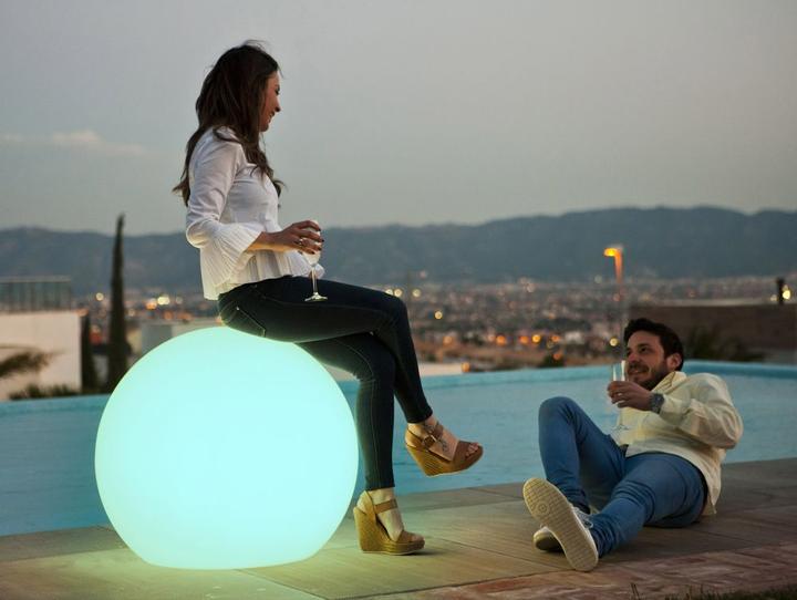 Produktbild Newgarden BULY 80 LED Solar Gartenleuchte LED-Kugel 80cm + Akku Innen & Aussen IP65 XXL (600 lm, IP65)