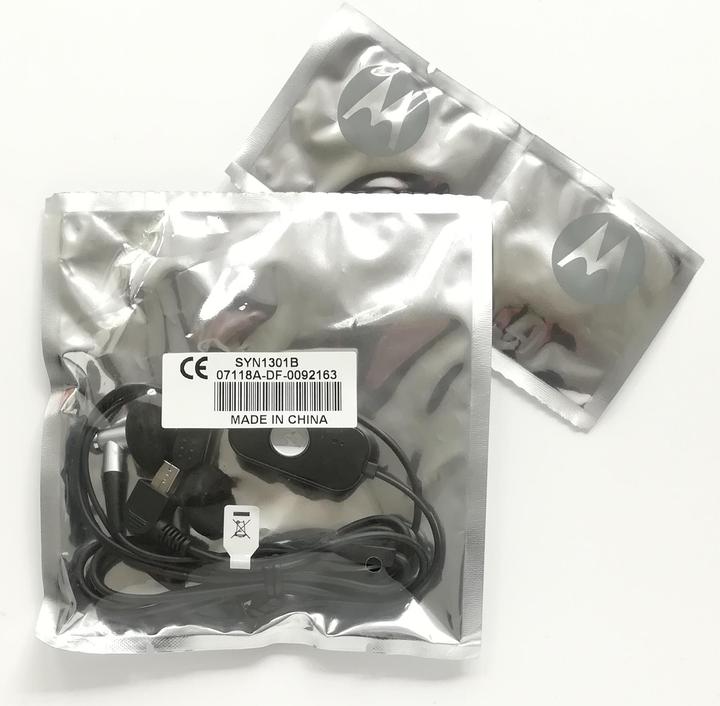 Immagine prodotto Motorola Cuffie stereo SYN1301B, Mini USB, nero, sfuso (Cablato)