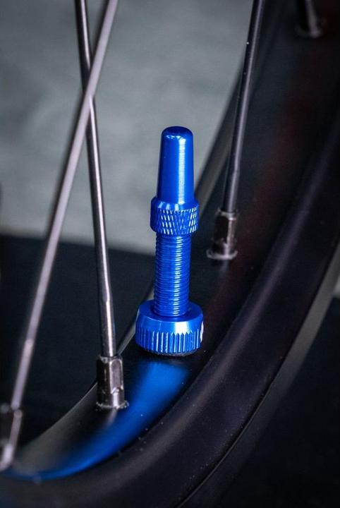 Produktbild Muc-Off V2 Tubeless Ventil Kit 60mm