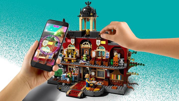 Produktbild LEGO Newbury's spukende Schule (70425, LEGO Hidden Side)
