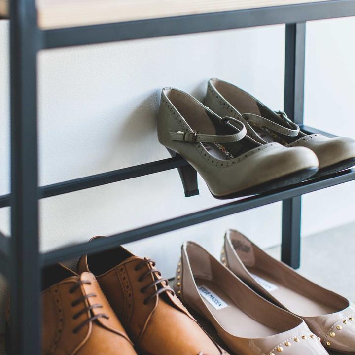 Actual product image Yamazaki shoe rack with wooden board - Tower - Black (4788)