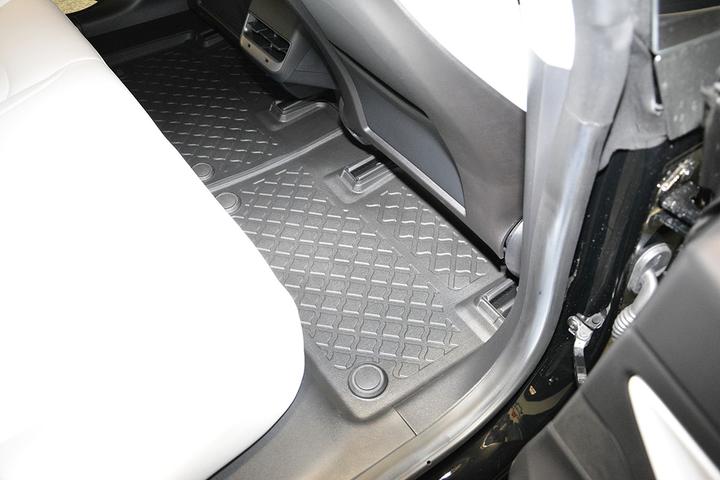 Produktbild Aristar Allwetter Fussmatten für Tesla Model 3 ab 07.2017 (1 Set à 4 Fussmatten)