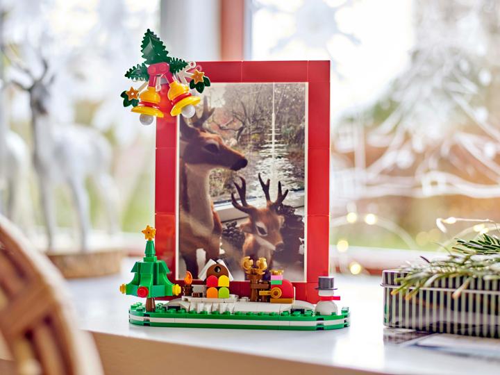 Produktbild LEGO Weihnachts-Bilderrahmen Limited Edition (40702, LEGO DC)