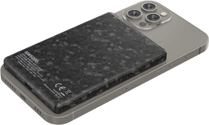 Actual product image Nitecore NW5000 Carbon Fibre Magnetic Wireless Powerbank (5000 mAh, 20 W)